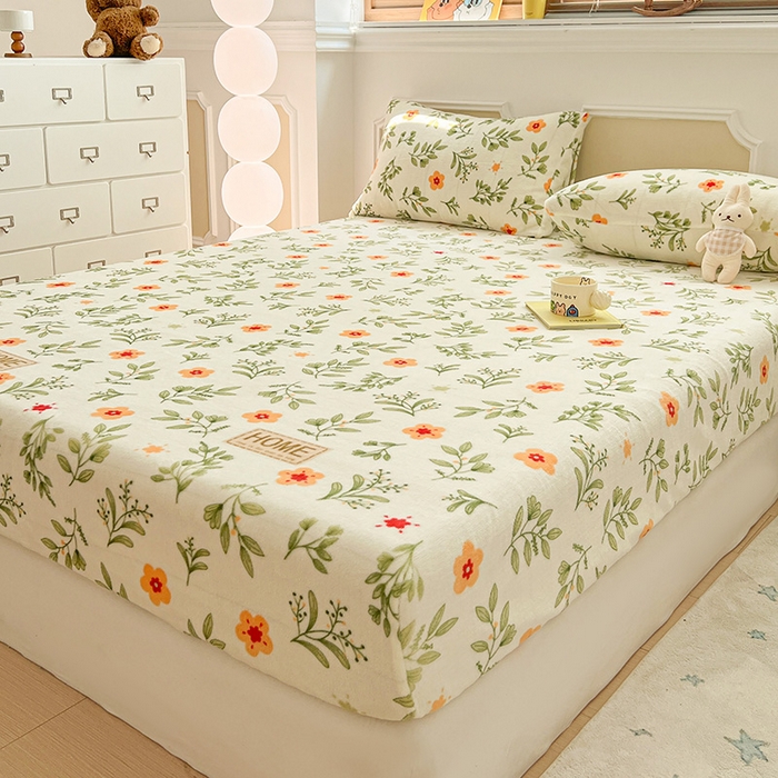 91家纺网 家纺一手货源 找家纺 维娜斯家纺 2025新款卡通牛奶绒印花床笠单件 青柠薄荷