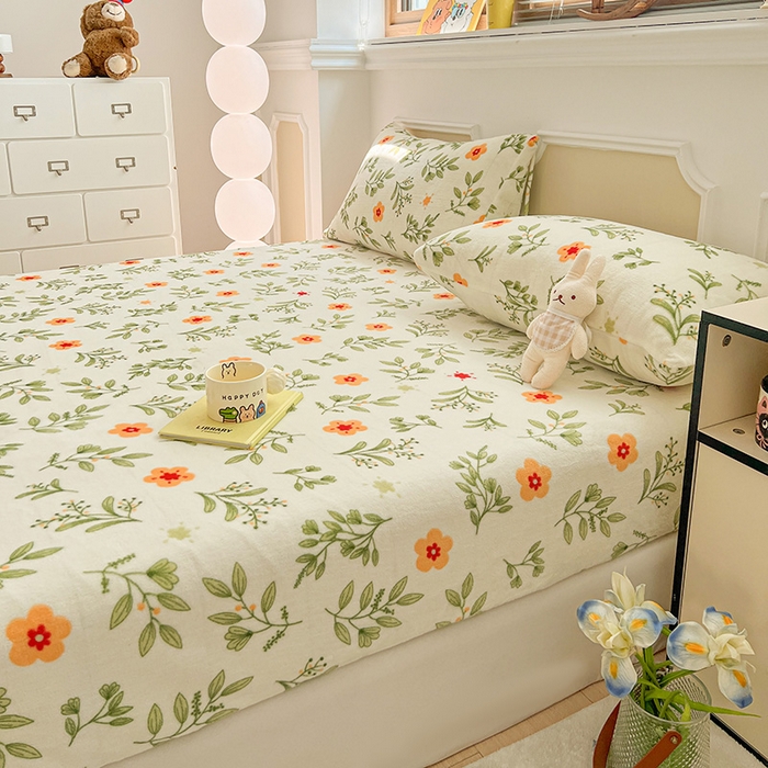 91家纺网 家纺一手货源 找家纺 维娜斯家纺 2025新款卡通牛奶绒印花床笠单件 青柠薄荷