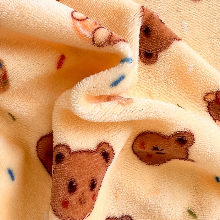 91家纺网 家纺一手货源 找家纺 维娜斯家纺 2025新款卡通牛奶绒印花床笠单件 小熊梦梦