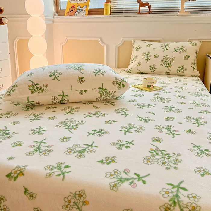 91家纺网 家纺一手货源 找家纺 维娜斯家纺 2025新款卡通牛奶绒印花床笠单件 仙草