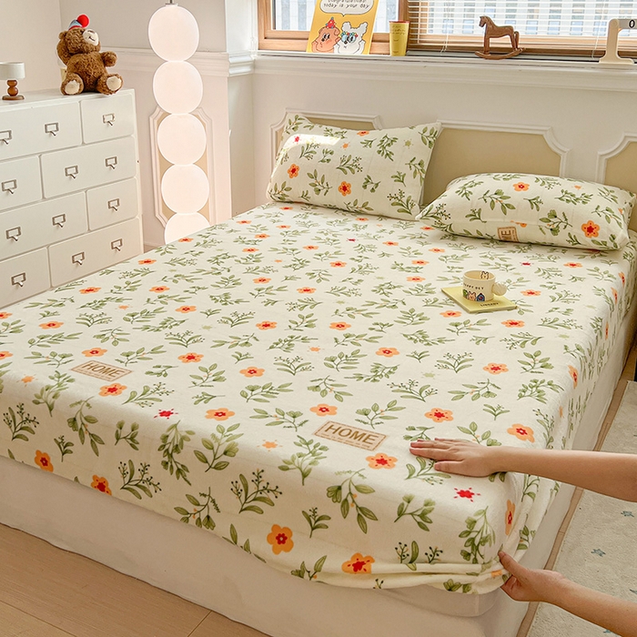 91家纺网 家纺一手货源 找家纺 维娜斯家纺 2025新款卡通牛奶绒印花床笠单件 青柠薄荷