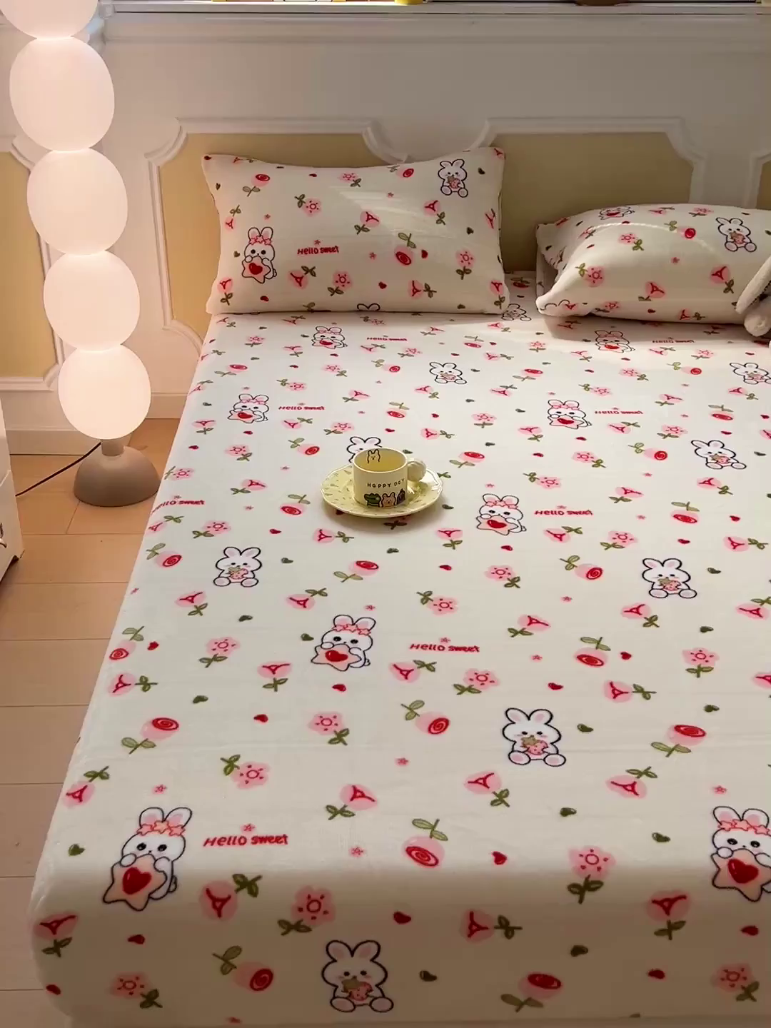 91家纺网 家纺一手货源 找家纺 维娜斯家纺 2025新款卡通牛奶绒印花床笠单件 花语岚山