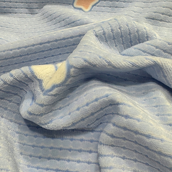 91家纺网 家纺一手货源 找家纺 ME/ERA HOME寐时代 2025新款牛奶绒8.5斤立体雕花兔毛绒包边四件套 云中小兔