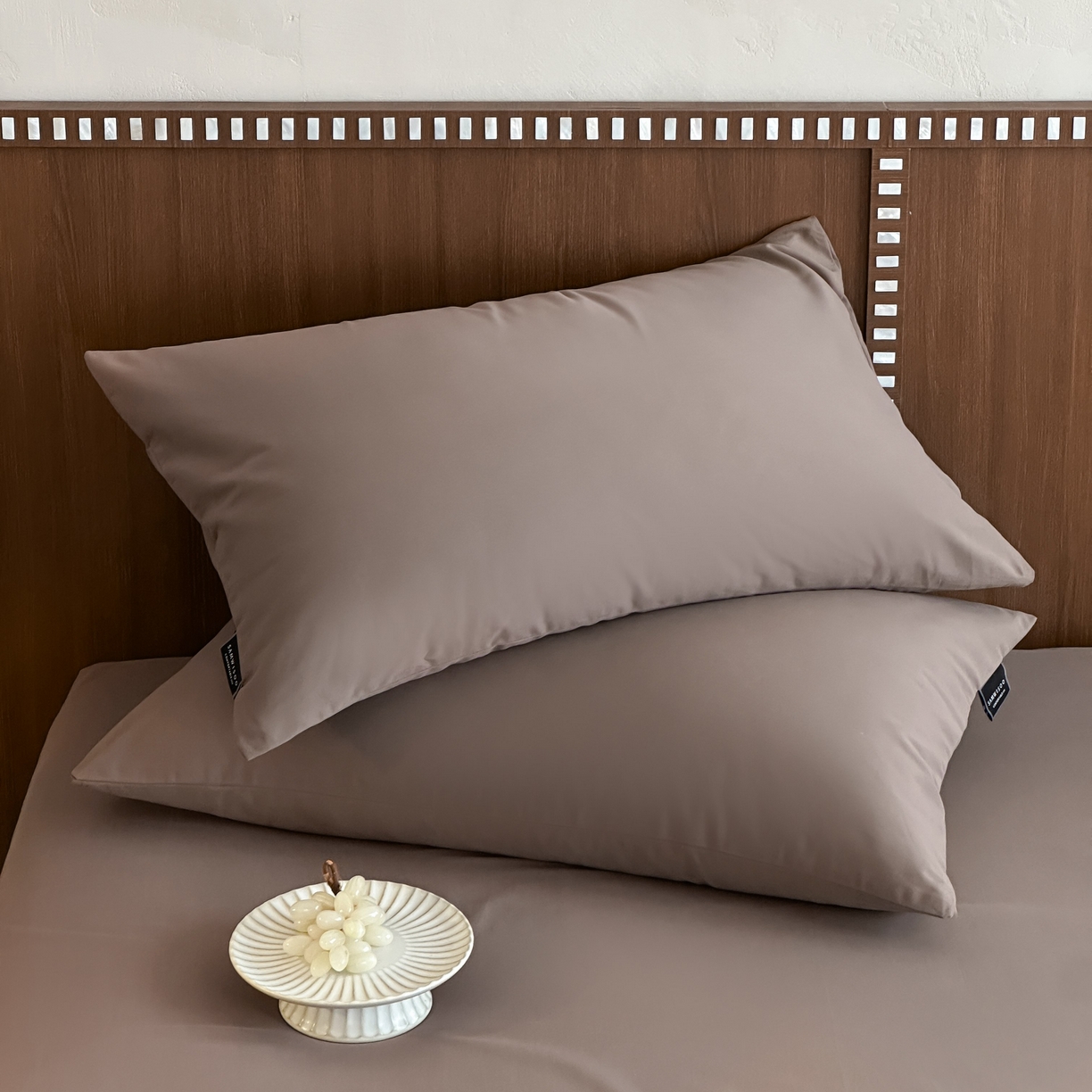 91家纺网 家纺一手货源 找家纺 三味舒屋 2025新款50支磨毛长绒棉纯棉纯色单枕套枕套单件-长期主义 巧克力