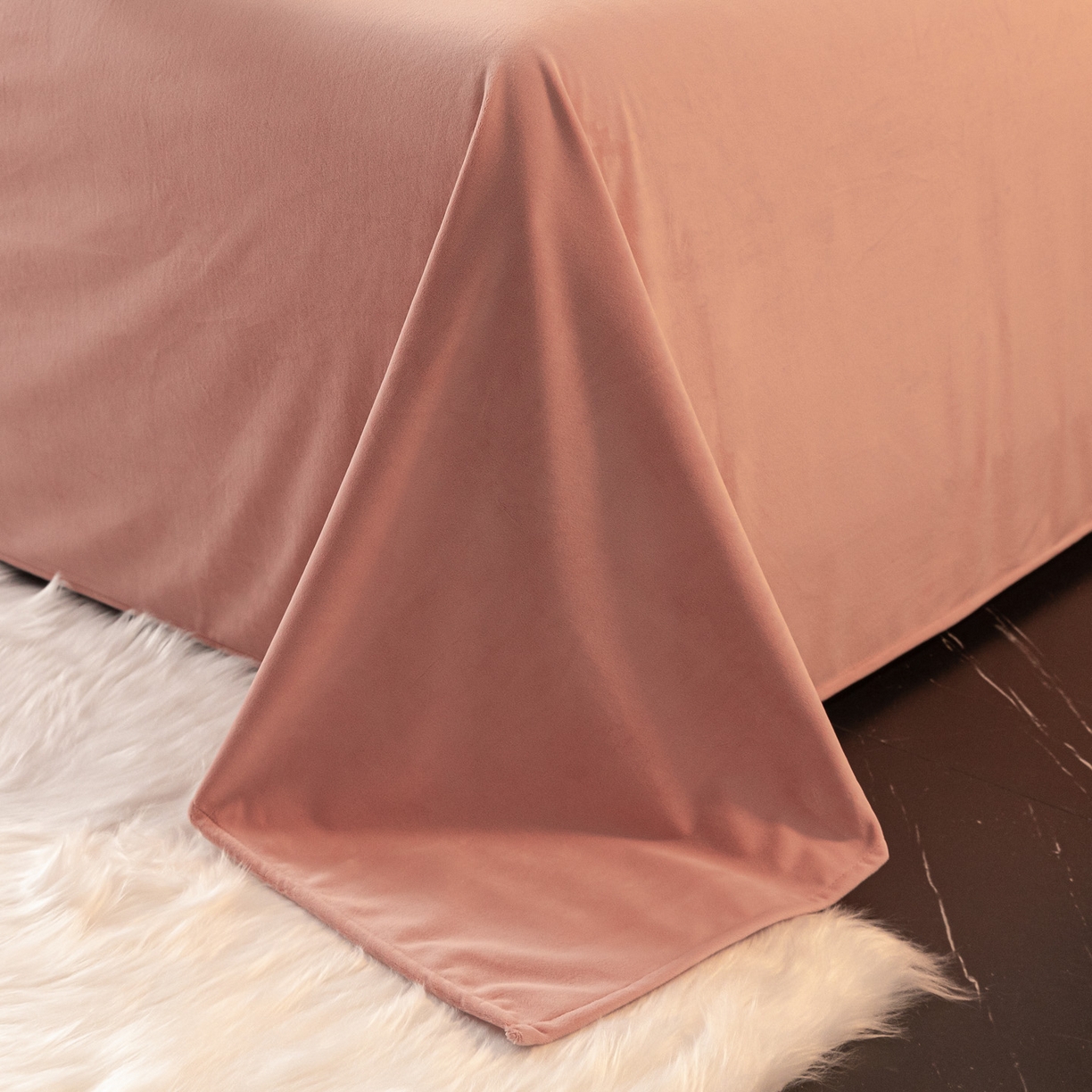 91家纺网 家纺一手货源 找家纺 如一 2025新款水晶绒纯色刺绣四件套-轻羽系列 轻羽-浅豆沙