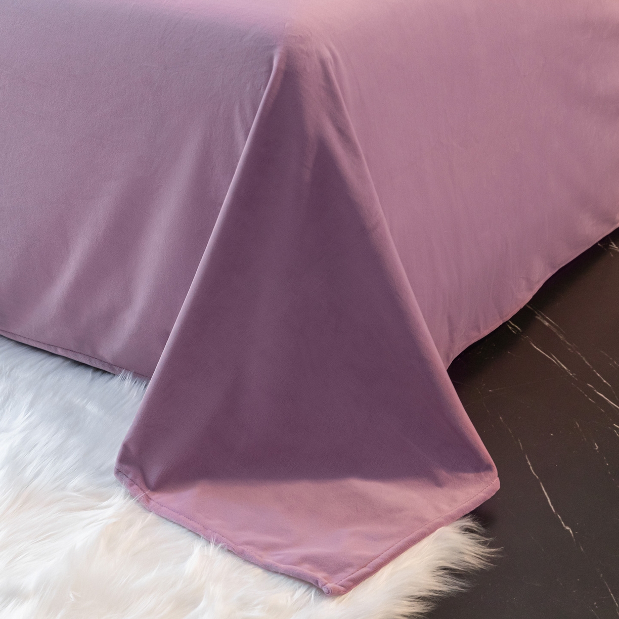 91家纺网 家纺一手货源 找家纺 如一 2025新款水晶绒纯色刺绣四件套-轻羽系列 轻羽-安娜紫