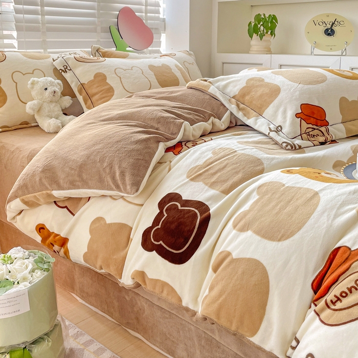 91家纺网 家纺一手货源 找家纺 （总）丽涵家纺 2025秋冬新品230克全工艺消光牛奶绒印花四件套