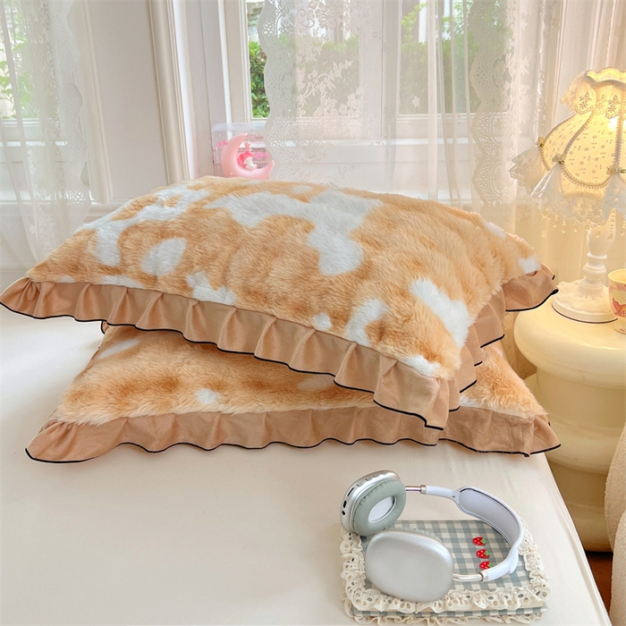 91家纺网 家纺一手货源 找家纺 梦舒羽 2025新款兔毛绒单人枕套牛奶绒枕芯套雪花绒宿舍枕头套-泡泡 兔毛绒泡泡花边款-梦幻奶咖