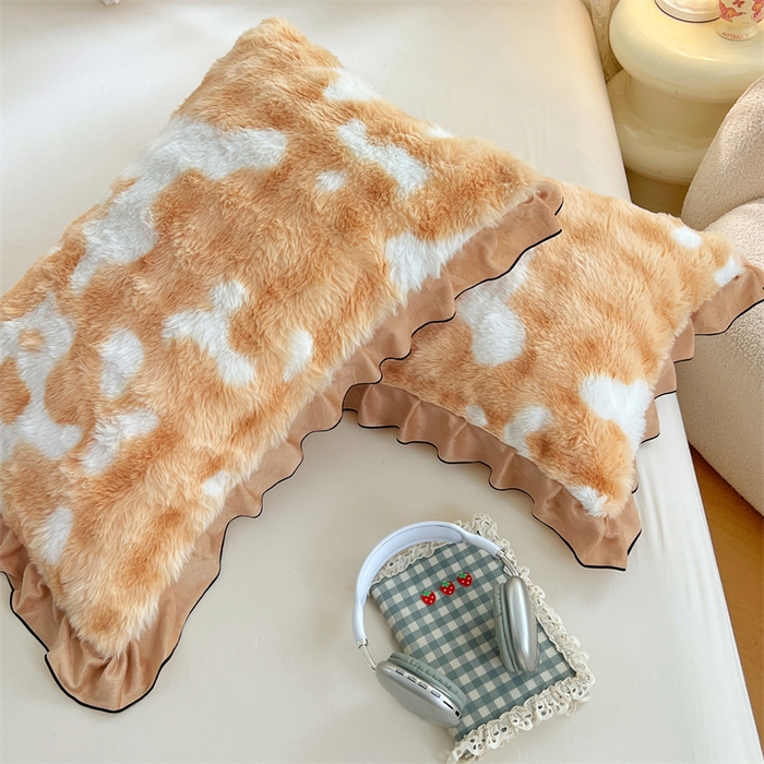 91家纺网 家纺一手货源 找家纺 梦舒羽 2025新款兔毛绒单人枕套牛奶绒枕芯套雪花绒宿舍枕头套-泡泡 兔毛绒泡泡花边款-梦幻奶咖