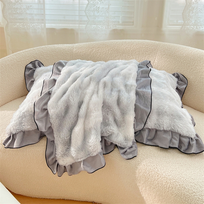 91家纺网 家纺一手货源 找家纺 梦舒羽 2025新款兔毛绒单人枕套牛奶绒枕芯套雪花绒宿舍枕头套-泡泡 兔毛绒泡泡花边款-梦幻浅灰