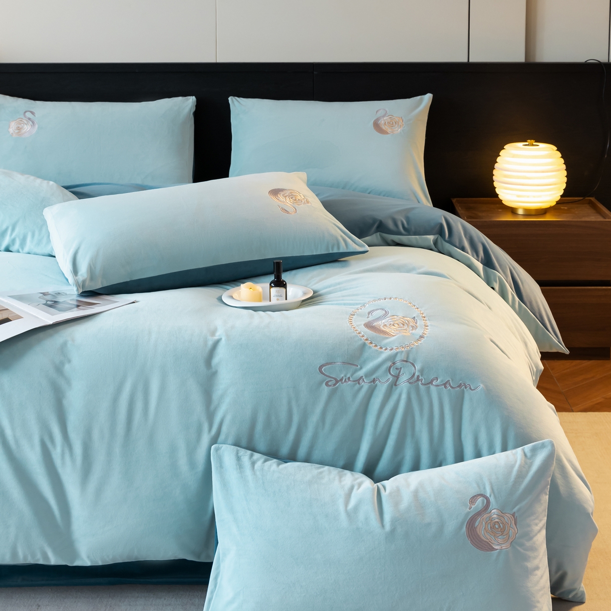 91家纺网 家纺一手货源 找家纺 如一 2025新款水晶绒双拼刺绣四件套-天鹅 天鹅-梵星兰