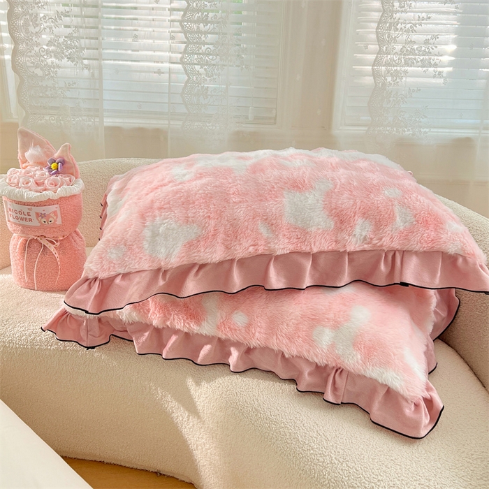 91家纺网 家纺一手货源 找家纺 梦舒羽 2025新款兔毛绒单人枕套牛奶绒枕芯套雪花绒宿舍枕头套-泡泡 兔毛绒泡泡花边款-梦幻樱粉
