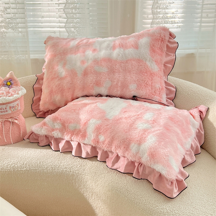 91家纺网 家纺一手货源 找家纺 梦舒羽 2025新款兔毛绒单人枕套牛奶绒枕芯套雪花绒宿舍枕头套-泡泡 兔毛绒泡泡花边款-梦幻樱粉