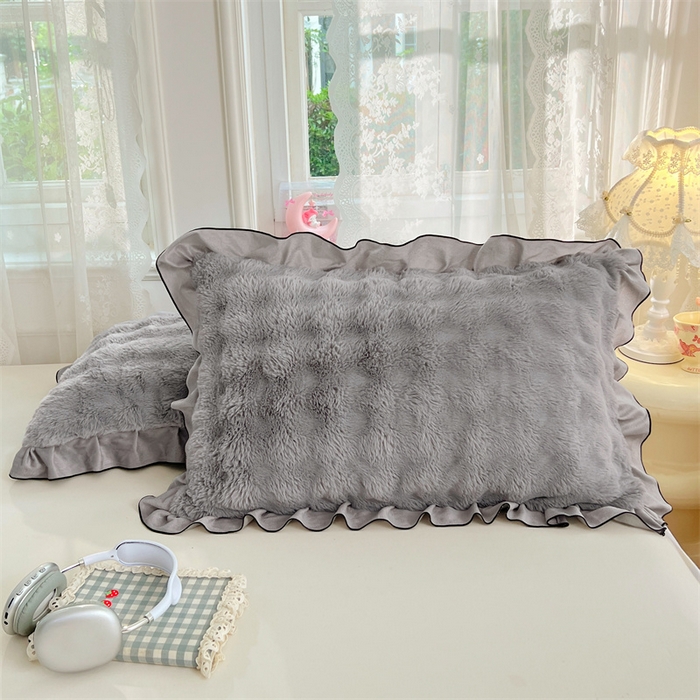 91家纺网 家纺一手货源 找家纺 梦舒羽 2025新款兔毛绒单人枕套牛奶绒枕芯套雪花绒宿舍枕头套-泡泡 兔毛绒泡泡花边款-烟雨灰