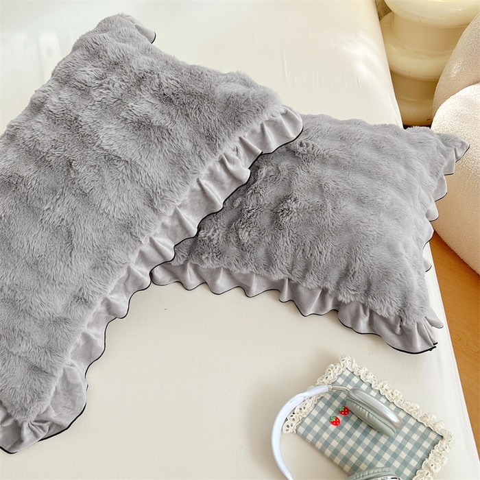 91家纺网 家纺一手货源 找家纺 梦舒羽 2025新款兔毛绒单人枕套牛奶绒枕芯套雪花绒宿舍枕头套-泡泡 兔毛绒泡泡花边款-烟雨灰