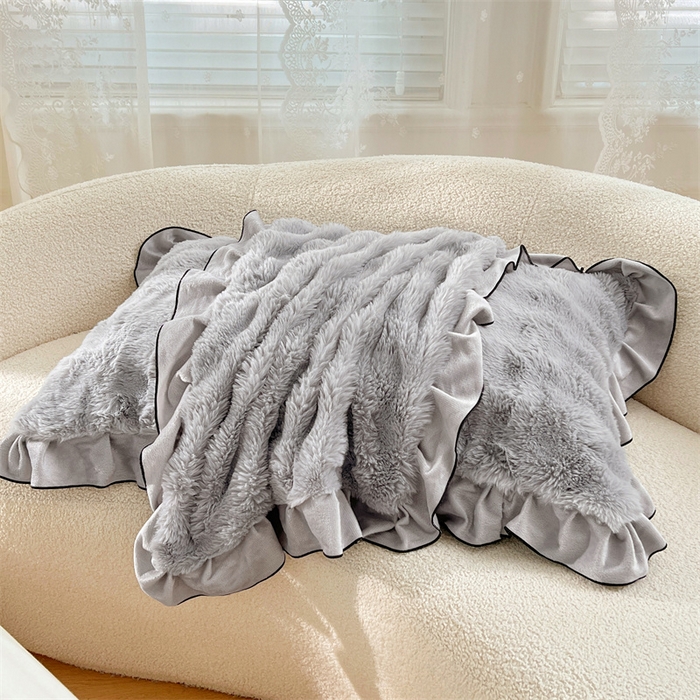 91家纺网 家纺一手货源 找家纺 梦舒羽 2025新款兔毛绒单人枕套牛奶绒枕芯套雪花绒宿舍枕头套-泡泡 兔毛绒泡泡花边款-烟雨灰