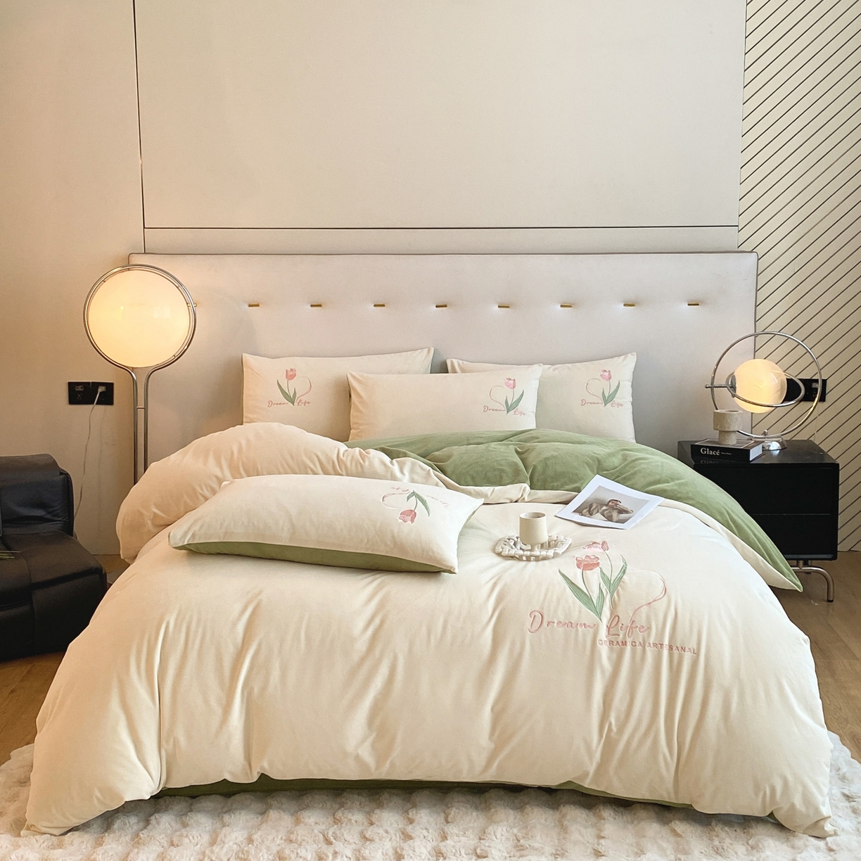 91家纺网 家纺一手货源 找家纺 如一 2025新款水晶绒双拼刺绣四件套-郁金香系列 郁金香-奶白绿