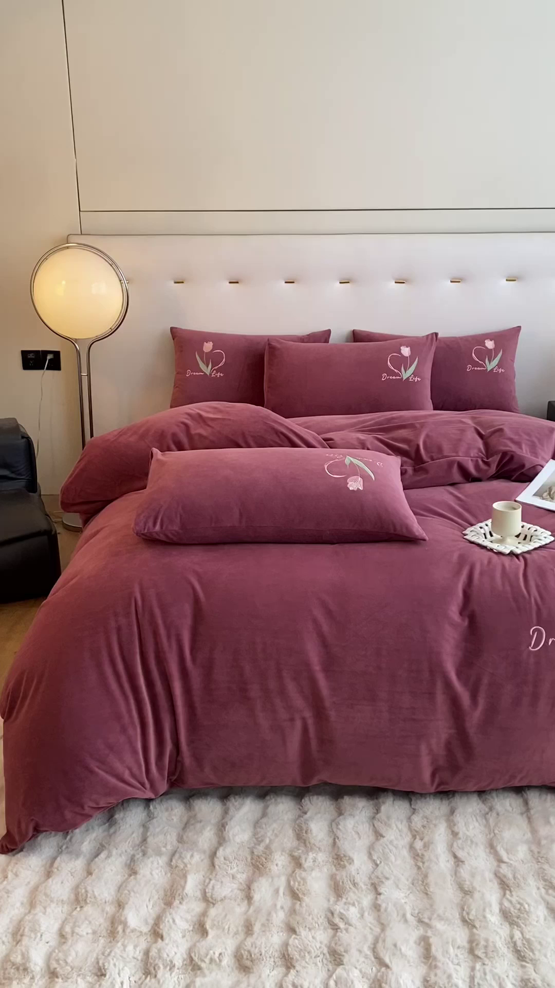 91家纺网 家纺一手货源 找家纺 如一 2025新款水晶绒双拼刺绣四件套-郁金香系列 郁金香-胭脂粉