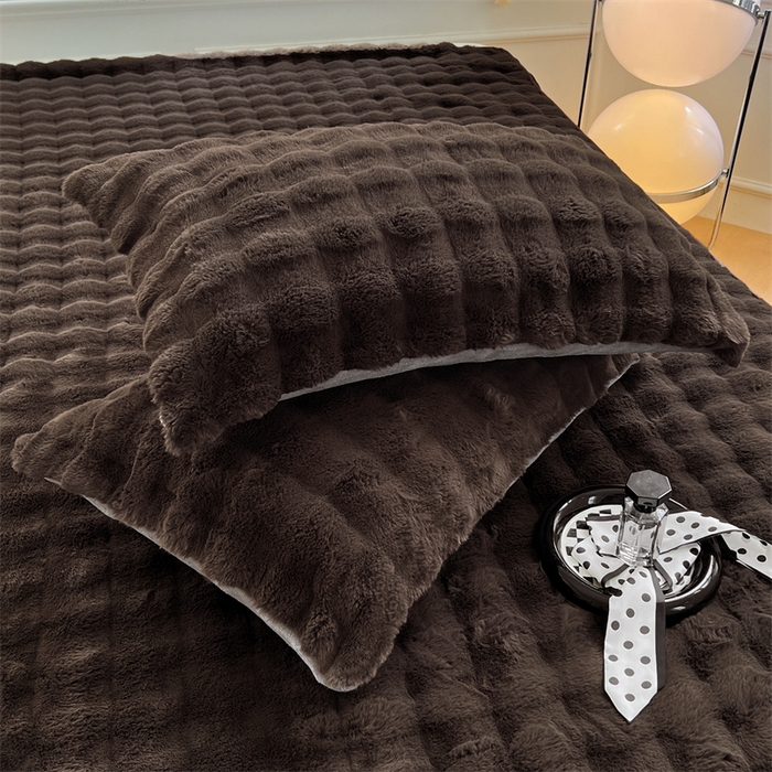 91家纺网 家纺一手货源 找家纺 梦舒羽 2025新款兔毛绒单人枕套牛奶绒枕芯套雪花绒宿舍枕头套一对装-泡泡 兔毛绒泡泡-咖啡色