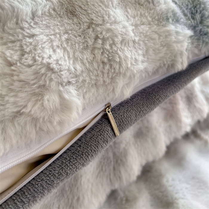 91家纺网 家纺一手货源 找家纺 梦舒羽 2025新款兔毛绒单人枕套牛奶绒枕芯套雪花绒宿舍枕头套一对装-泡泡 兔毛绒泡泡-梦幻浅灰