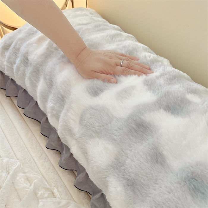 91家纺网 家纺一手货源 找家纺 梦舒羽 2025新款兔毛绒花边双人枕套牛奶绒加长情侣枕芯套雪花绒枕头套-泡泡 兔毛绒泡泡花边款-梦幻浅灰