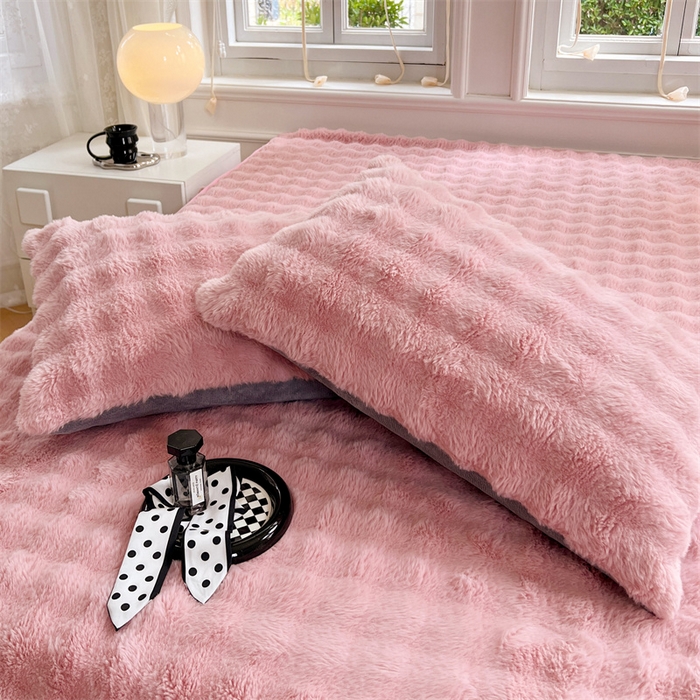 91家纺网 家纺一手货源 找家纺 梦舒羽 2025新款兔毛绒单人枕套牛奶绒枕芯套雪花绒宿舍枕头套一对装-泡泡 兔毛绒泡泡-云梦粉