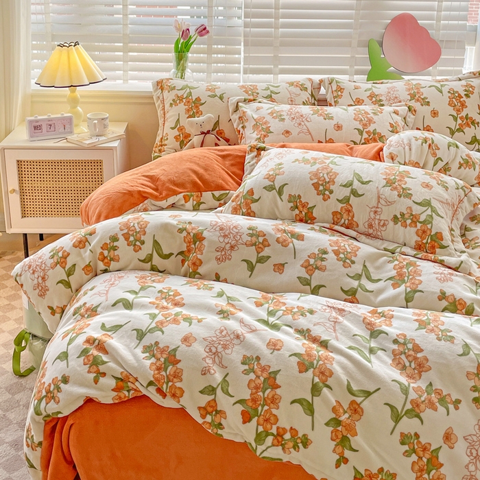 91家纺网 家纺一手货源 找家纺 丽涵家纺 2025秋冬新品230克全工艺消光牛奶绒印花四件套 花季