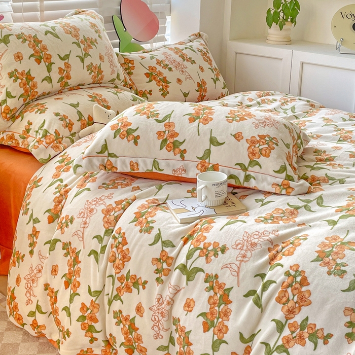 91家纺网 家纺一手货源 找家纺 丽涵家纺 2025秋冬新品230克全工艺消光牛奶绒印花四件套 花季