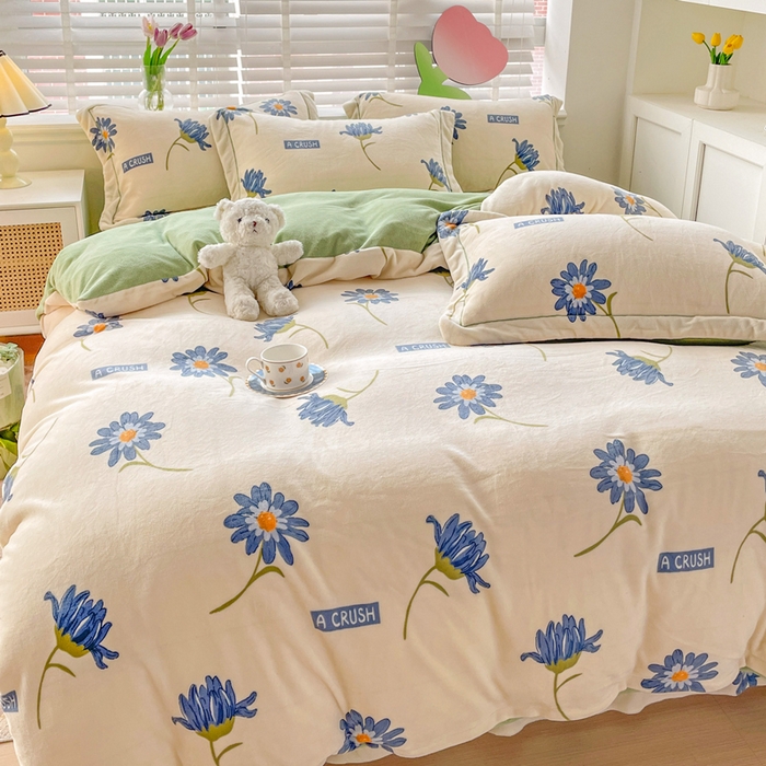 91家纺网 家纺一手货源 找家纺 丽涵家纺 2025秋冬新品230克全工艺消光牛奶绒印花四件套 花意