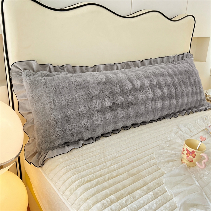 91家纺网 家纺一手货源 找家纺 梦舒羽 2025新款兔毛绒花边双人枕套牛奶绒加长情侣枕芯套雪花绒枕头套-泡泡 兔毛绒泡泡花边款-烟雨灰