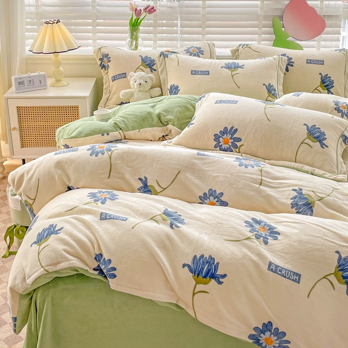 91家纺网 家纺一手货源 找家纺 丽涵家纺 2025秋冬新品230克全工艺消光牛奶绒印花四件套 花意