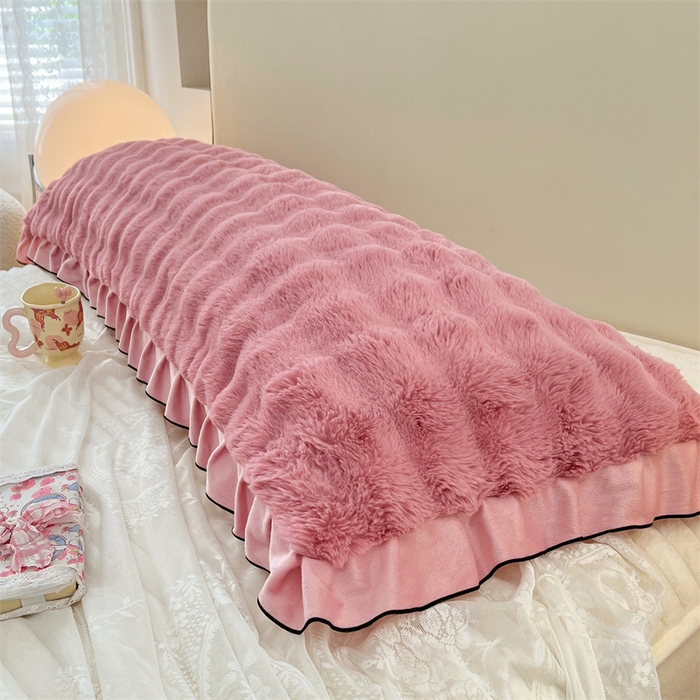 91家纺网 家纺一手货源 找家纺 梦舒羽 2025新款兔毛绒花边双人枕套牛奶绒加长情侣枕芯套雪花绒枕头套-泡泡 兔毛绒泡泡花边款-云梦粉