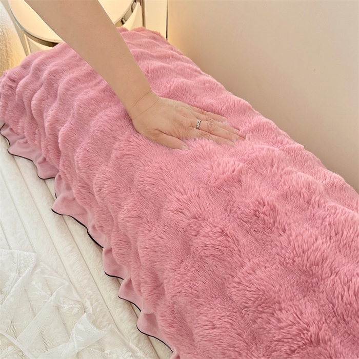 91家纺网 家纺一手货源 找家纺 梦舒羽 2025新款兔毛绒花边双人枕套牛奶绒加长情侣枕芯套雪花绒枕头套-泡泡 兔毛绒泡泡花边款-云梦粉