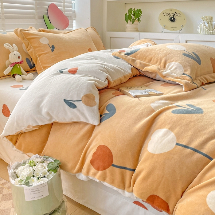 91家纺网 家纺一手货源 找家纺 丽涵家纺 2025秋冬新品230克全工艺消光牛奶绒印花四件套 拉斐尔-落日