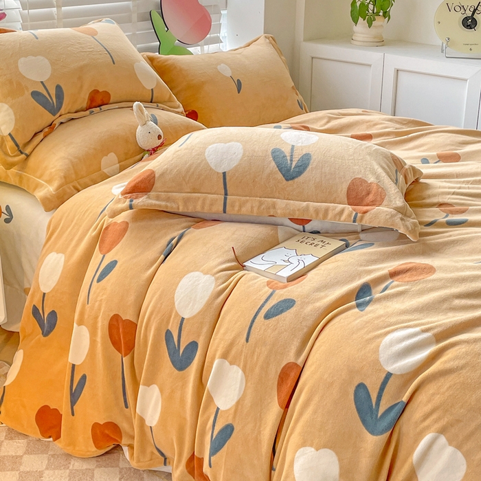 91家纺网 家纺一手货源 找家纺 丽涵家纺 2025秋冬新品230克全工艺消光牛奶绒印花四件套 拉斐尔-落日