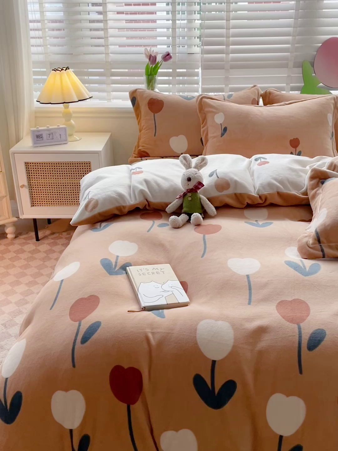 91家纺网 家纺一手货源 找家纺 丽涵家纺 2025秋冬新品230克全工艺消光牛奶绒印花四件套 拉斐尔-落日