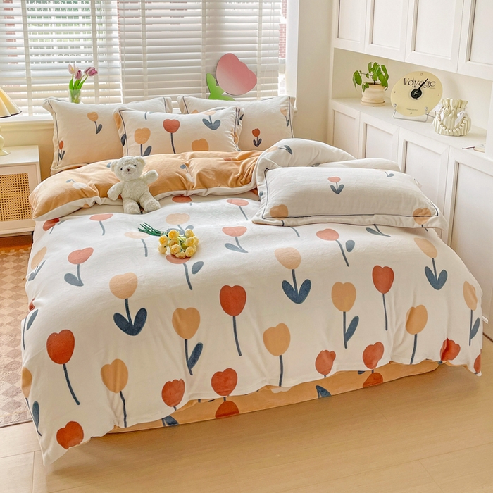 91家纺网 家纺一手货源 找家纺 丽涵家纺 2025秋冬新品230克全工艺消光牛奶绒印花四件套 拉斐尔-奶白