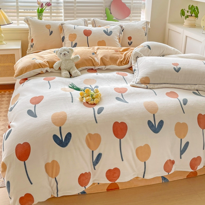 91家纺网 家纺一手货源 找家纺 丽涵家纺 2025秋冬新品230克全工艺消光牛奶绒印花四件套 拉斐尔-奶白