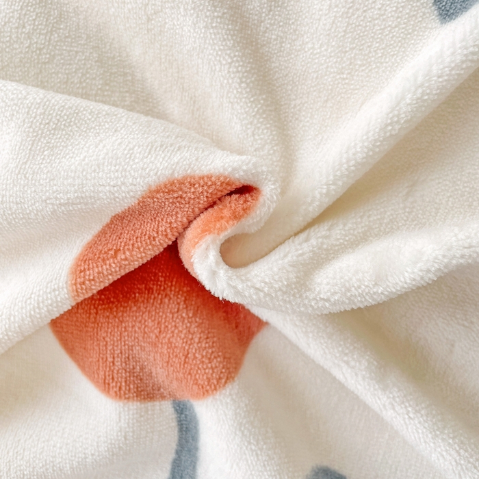 91家纺网 家纺一手货源 找家纺 丽涵家纺 2025秋冬新品230克全工艺消光牛奶绒印花四件套 拉斐尔-奶白