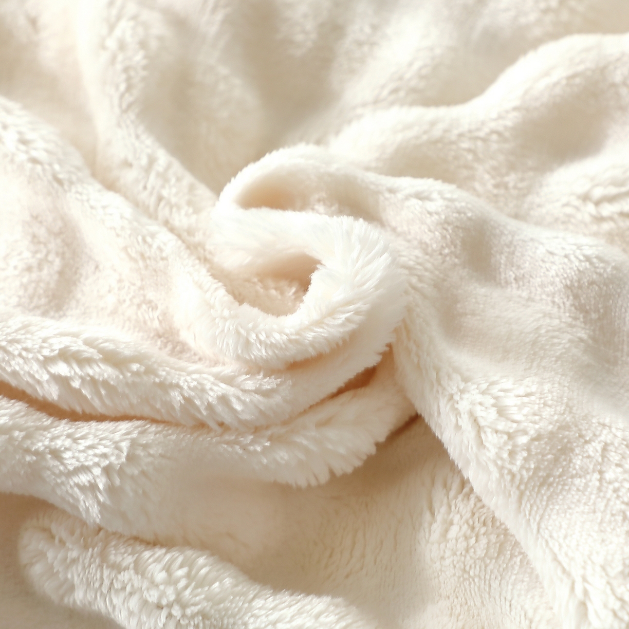 91家纺网 家纺一手货源 找家纺 坦客毯业 2025新款泡泡绒仿兔毛绒四件套牛奶绒4件套8斤重加厚高密保暖 珍珠白