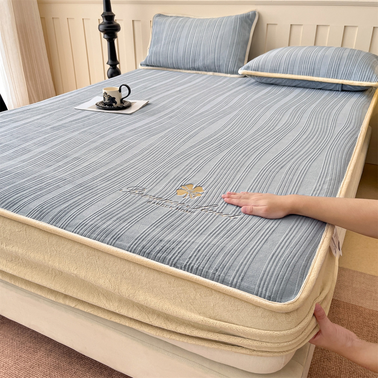 笙意家纺 2025新款A类加厚牛奶绒烂花复合床笠 花韵-浅灰