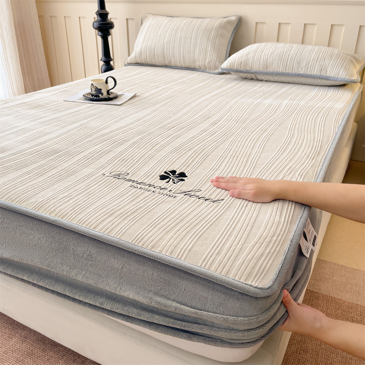 笙意家纺 2025新款A类加厚牛奶绒烂花复合床笠 花韵-山灰