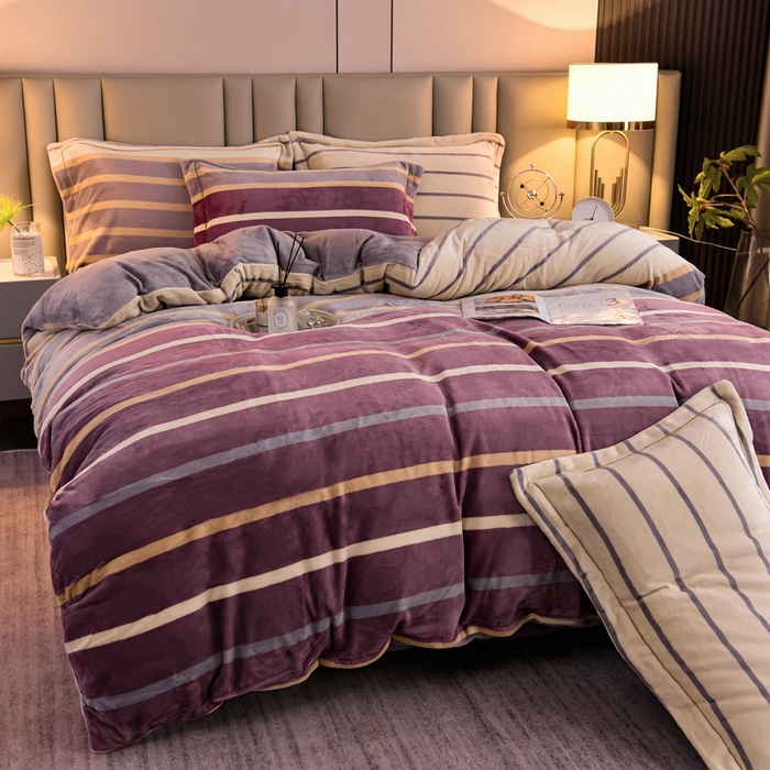 91家纺网 家纺一手货源 找家纺 丽涵家纺 2025秋冬新品230克全工艺消光牛奶绒印花四件套 绅士条纹-红咖