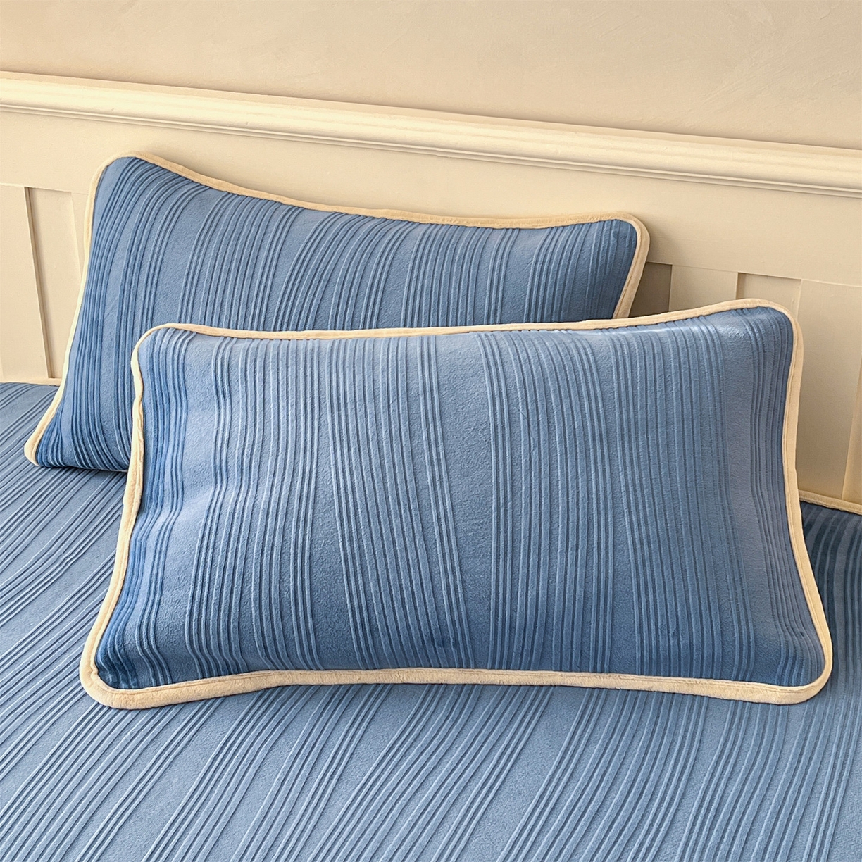 91家纺网 家纺一手货源 找家纺 （总）笙意家纺 2025新款A类加厚牛奶绒烂花复合床笠