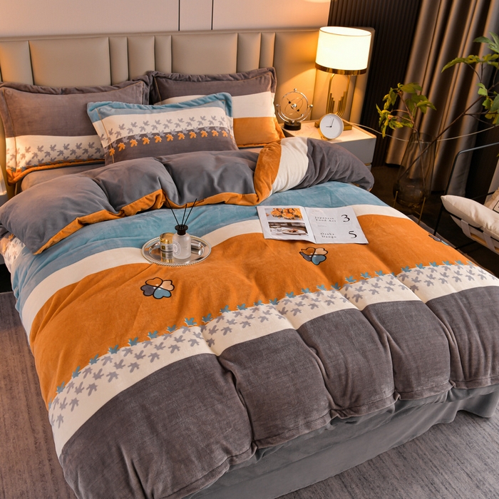 91家纺网 家纺一手货源 找家纺 丽涵家纺 2025秋冬新品230克全工艺消光牛奶绒印花四件套 云梦闲情