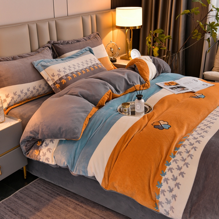 91家纺网 家纺一手货源 找家纺 丽涵家纺 2025秋冬新品230克全工艺消光牛奶绒印花四件套 云梦闲情