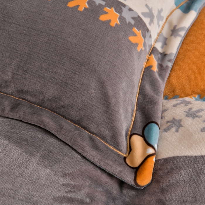 91家纺网 家纺一手货源 找家纺 丽涵家纺 2025秋冬新品230克全工艺消光牛奶绒印花四件套 云梦闲情