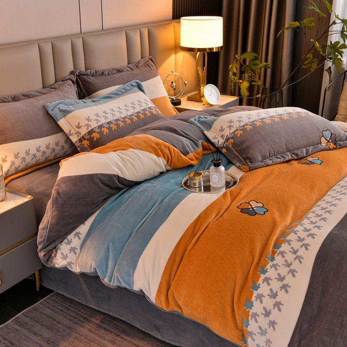 91家纺网 家纺一手货源 找家纺 丽涵家纺 2025秋冬新品230克全工艺消光牛奶绒印花四件套 云梦闲情