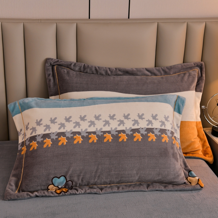 91家纺网 家纺一手货源 找家纺 丽涵家纺 2025秋冬新品230克全工艺消光牛奶绒印花四件套 云梦闲情