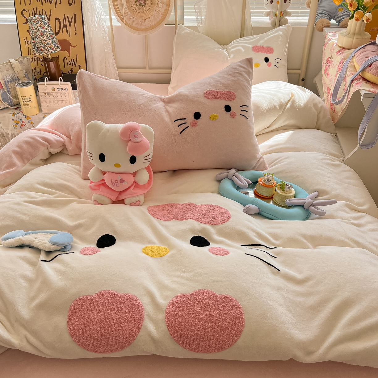 91家纺网 家纺一手货源 找家纺 （总）韩都家居 2025新款高克重萌系牛奶绒毛巾绣四件套